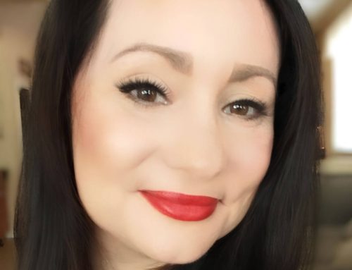 Liana De La Rosa on Writing an Influencer FMC in Mutual Discord